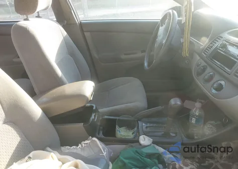 2003 Toyota Camry Le/Xle/Se z USA, uszkodzony, nr VIN 4T1BE30K03U745773